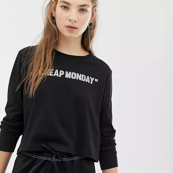 Cheap Monday cropped long sleeve t-shirt with reflective logo size S - Picture 1 of 6